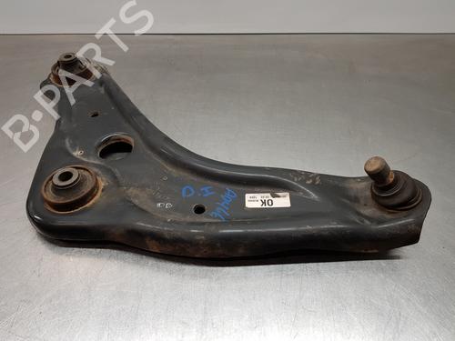 Used Left front suspension arm NISSAN QASHQAI II (J11, J11_) [2013-2025]  30880163