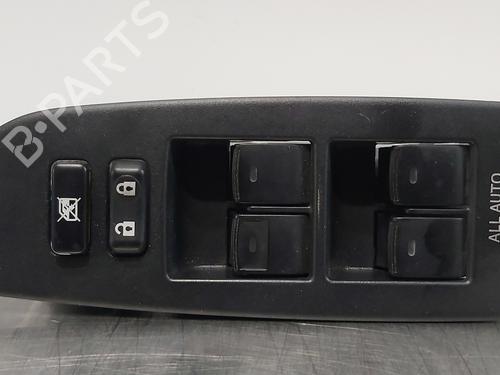 Used Left front window switch TOYOTA AURIS (_E15_) 1.8 Hybrid (ZWE150_, ZWE150R) (136 hp) 13948825