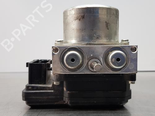 Used ABS pump NISSAN JUKE (F15) 1.5 dCi (110 hp) 17230898