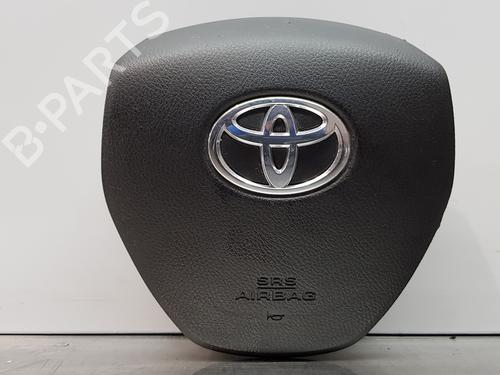 Used Driver airbag TOYOTA AURIS (_E18_) 1.4 D-4D (NDE180_, NDE180R) (90 hp) 18105393