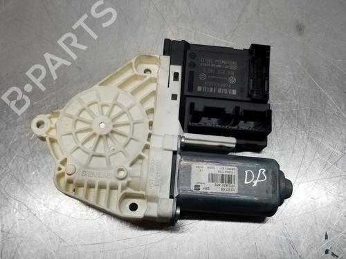 Rudehejsemotor forskærm højre SEAT LEON (1P1) [2005-2013]  19698783