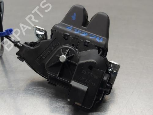 Used Tailgate lock MERCEDES-BENZ E-CLASS Coupe (C207) [2009-2016]  30878942