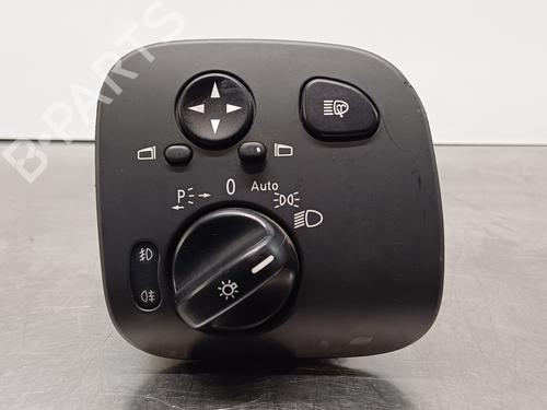 Used Headlight switch MERCEDES-BENZ CLK (C209) CLK 320 (209.365) (218 hp) 30879028