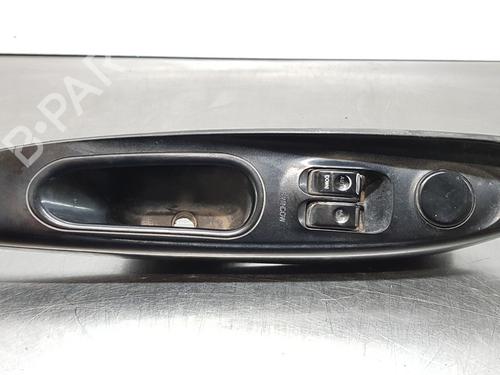 Used Left front window switch HYUNDAI H-1 Van (A1) [1997-2008]  30878926