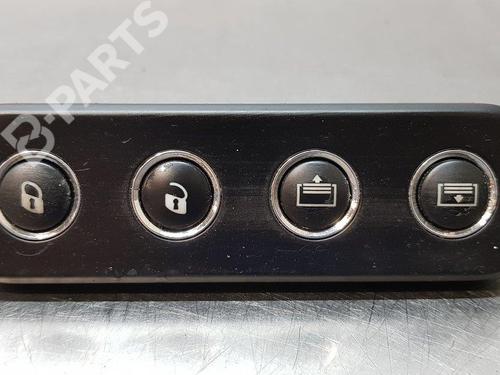 electronic-module-maserati-quattroporte-v-42-2004-10374381 main image