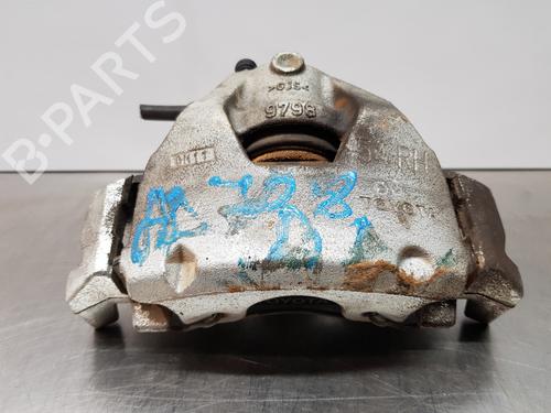 Used Right front brake caliper TOYOTA YARIS (_P21_, _PA1_, _PH1_) 1.5 Hybrid (MXPH10, MXPH11) (116 hp) 30880274