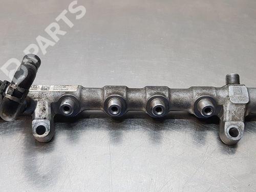 Used Injection rail Injection rail AUDI A3 (8P1) 2.0 TDI 16V (140 hp) 10987384 10987384