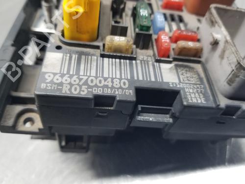Fuse box CITROËN C4 I Saloon  | BP27677115E1 