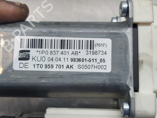 Left front window motor SEAT LEON (1P1) 1.2 TSI | BP16925568E21 