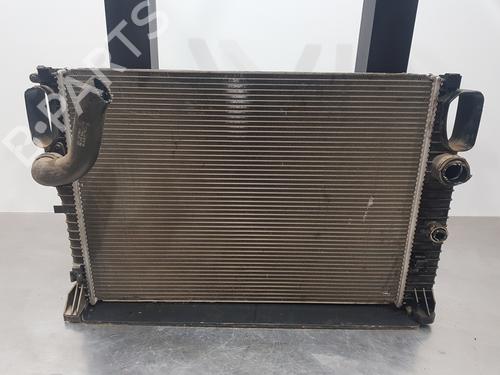 Used Water radiator MERCEDES-BENZ CLS (C219) CLS 500 (219.375) (306 hp) 30880587