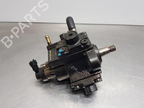 Used Fuel pump OPEL ZAFIRA / ZAFIRA FAMILY B (A05) [2005-2019]  30921444