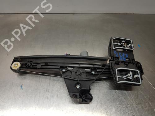 Used Rear right window mechanism OPEL CORSA F (P2JO) 1.2 (68) (101 hp) 30881030