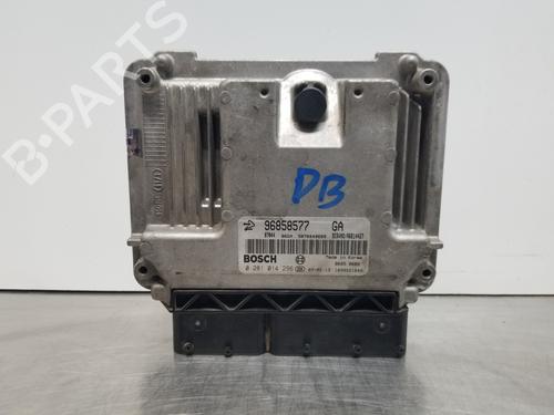 Used Engine control unit (ECU) OPEL ANTARA A (L07) [2006-2017]  29118280