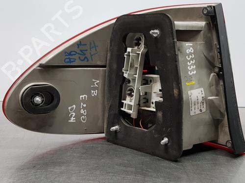 Right taillight MERCEDES-BENZ E-CLASS (W211) E 280 CDI (211.023) | BP15965093C35 