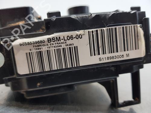 Fuse box CITROËN C4 I (LC_)  | BP28356397E1 