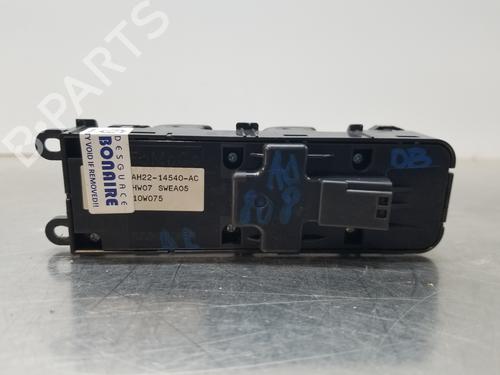 Left front window switch LAND ROVER RANGE ROVER SPORT I (L320) | BP30880648I27