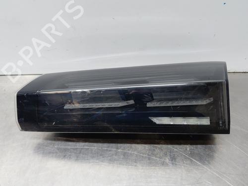 Used Right tailgate light PEUGEOT 2008 II (UD_, US_, UY_, UJ_, UR_, UC_) [2019-2025]  31010506