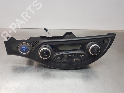 Used Climate control TOYOTA YARIS (_P13_) 1.5 Hybrid (NHP130_) (101 hp) 28023886