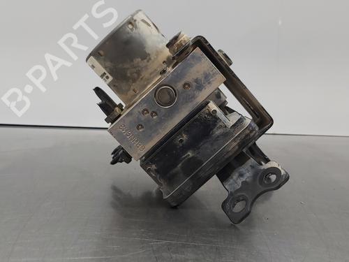 Used ABS pump HYUNDAI ix35 (LM, EL, ELH) 2.0 CRDi 4WD (184 hp) 16073666