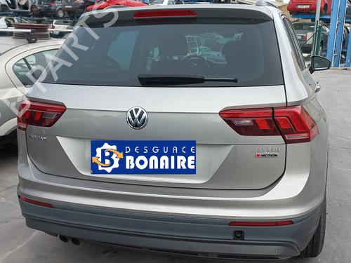 Right tailgate light VW TIGUAN (AD1, AX1) 2.0 TDI | BP17461167C80 