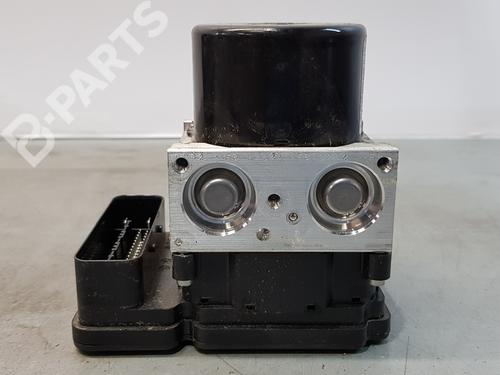 Used ABS pump VOLVO V40 Hatchback (525) D3 (150 hp) 7715172