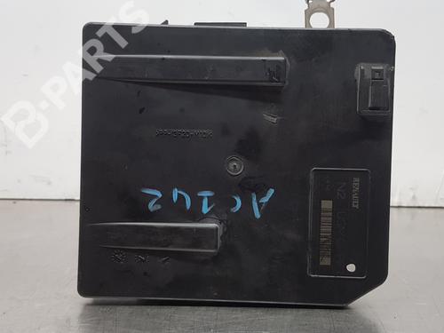 Fuse box RENAULT SCÉNIC II (JM0/1_) | BP12121886E1
