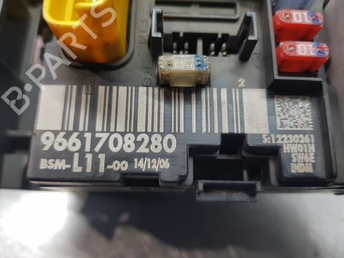 Fuse box PEUGEOT 307 (3A/C)  | BP29131322E1 