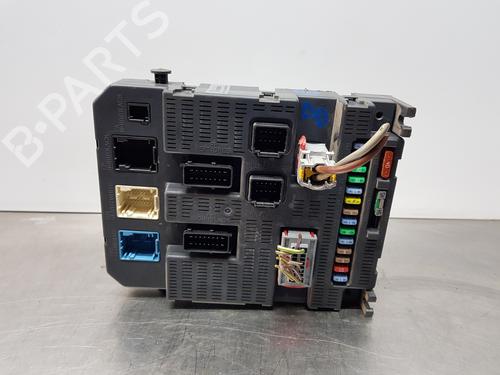 Used Fuse box CITROËN C4 I (LC_) [2004-2014]  30881075