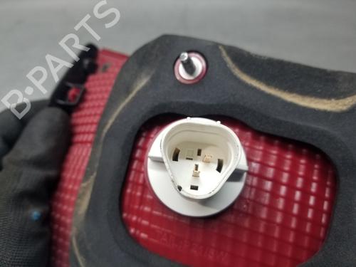 Lampa tylna klapy bagażnika prawa KIA SPORTAGE V (NQ5) | BP30831643C80