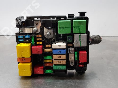 Used Fuse box CITROËN C4 CACTUS [2014-2025]  10404241