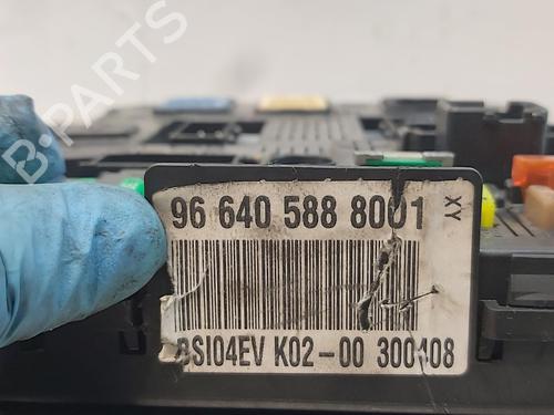 Fuse box PEUGEOT 407 (6D_)  | BP13550759E1 