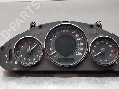 Used Instrument cluster MERCEDES-BENZ CLS (C219) CLS 350 CGI (219.357) (292 hp) 17973996