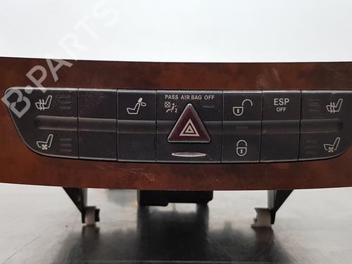 Used Switch MERCEDES-BENZ CLS (C219) CLS 350 (219.356) (272 hp) 30879573