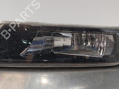 Used Right front fog light SKODA SUPERB III (3V3) 2.0 TDI (150 hp) 15354296