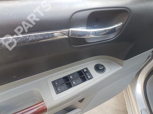 Fuse box CHRYSLER 300C (LX, LE) 3.0 CRD | BP10137877E1 