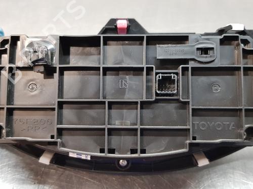 Climate control TOYOTA YARIS (_P13_)  | BP18357216I5 