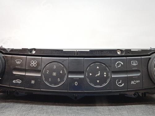 Used Climate control MERCEDES-BENZ E-CLASS (W211) E 320 CDI (211.026) (204 hp) 30879001
