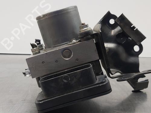 Used ABS pump TOYOTA VERSO (_R2_) [2009-2018]  16765106