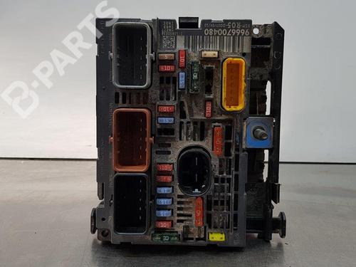 Used Fuse box Fuse box CITROËN BERLINGO Box Body/MPV (B9) 1.6 HDi 75 (75 hp) 11172918 11172918