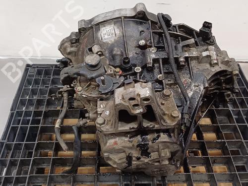 Gearbox KIA CARENS IV | BP18952135M3