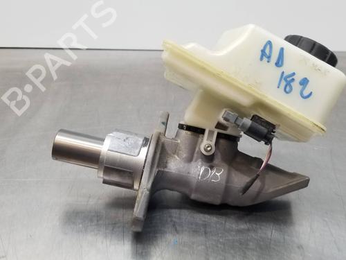 Used Brake master cylinder MERCEDES-BENZ M-CLASS (W166) ML 350 BlueTEC 4-matic (166.024, 166.023) (258 hp) 19097591