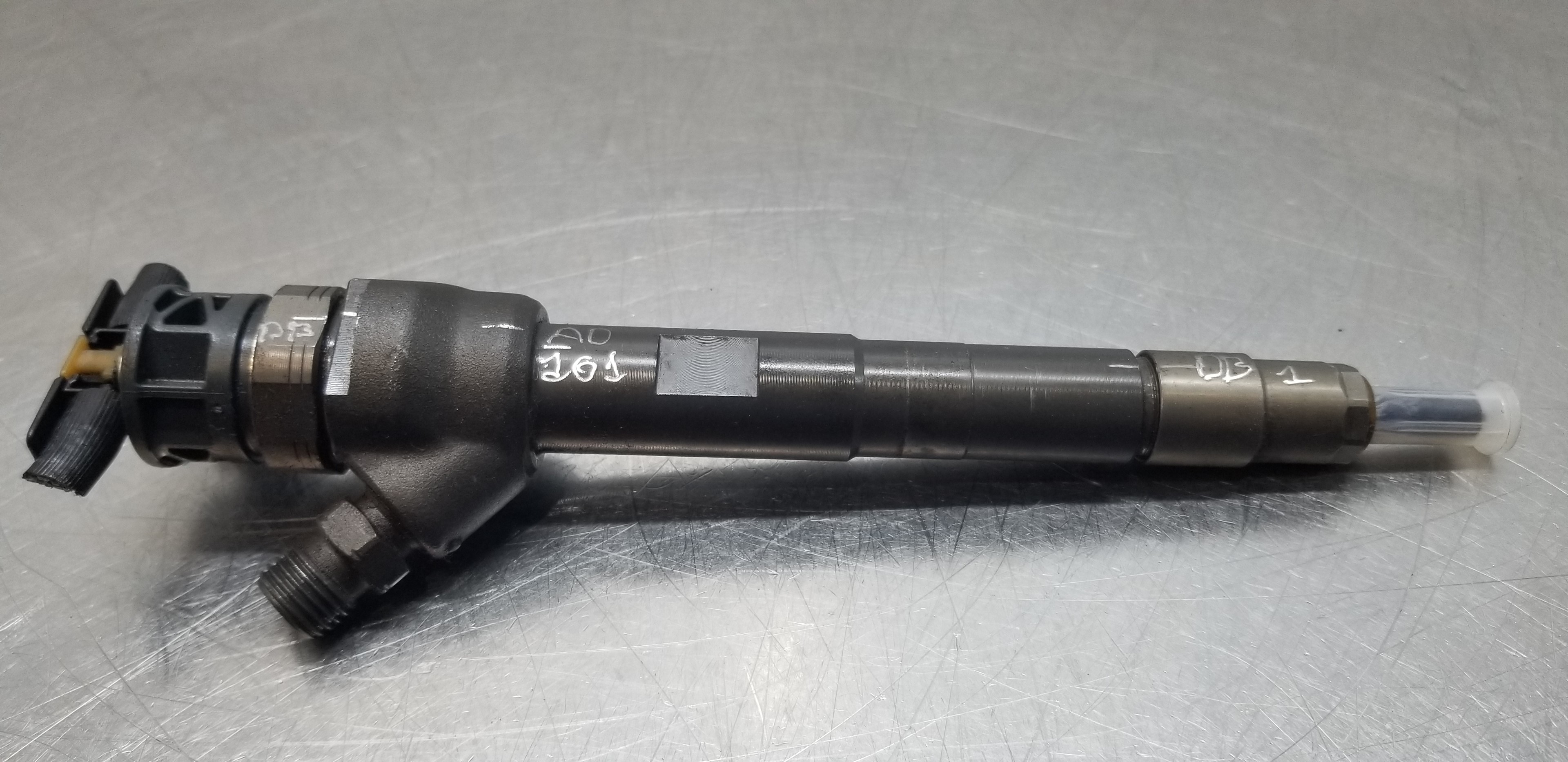 2016 Land Rover Discovery Sport Injector Injector usado LAND ROVER DISCOVERY SPORT (L550) 20155340 | B-Parts