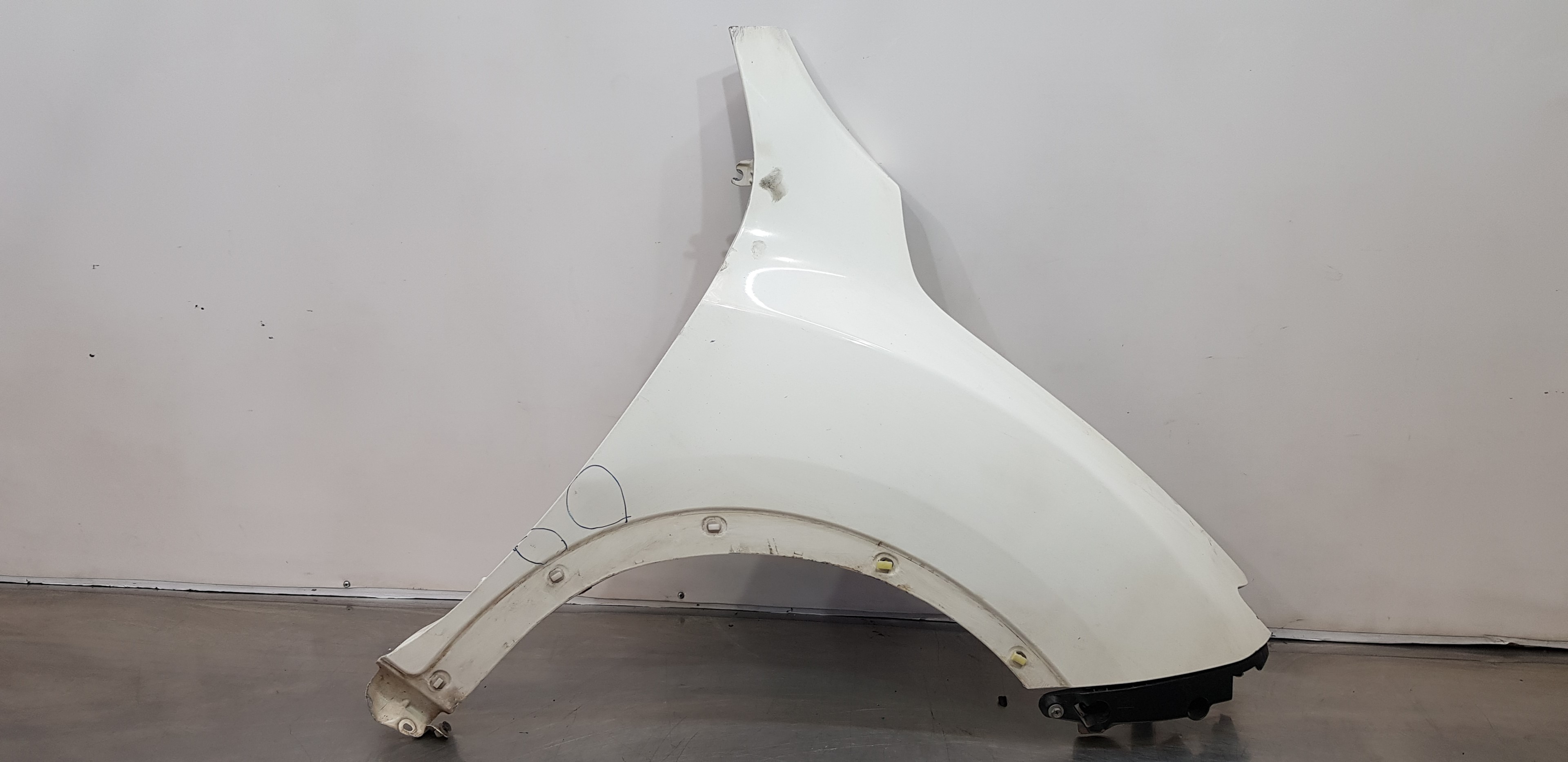 Kotflügel rechts vorne NISSAN JUKE (F15) 13560186 | B-Parts