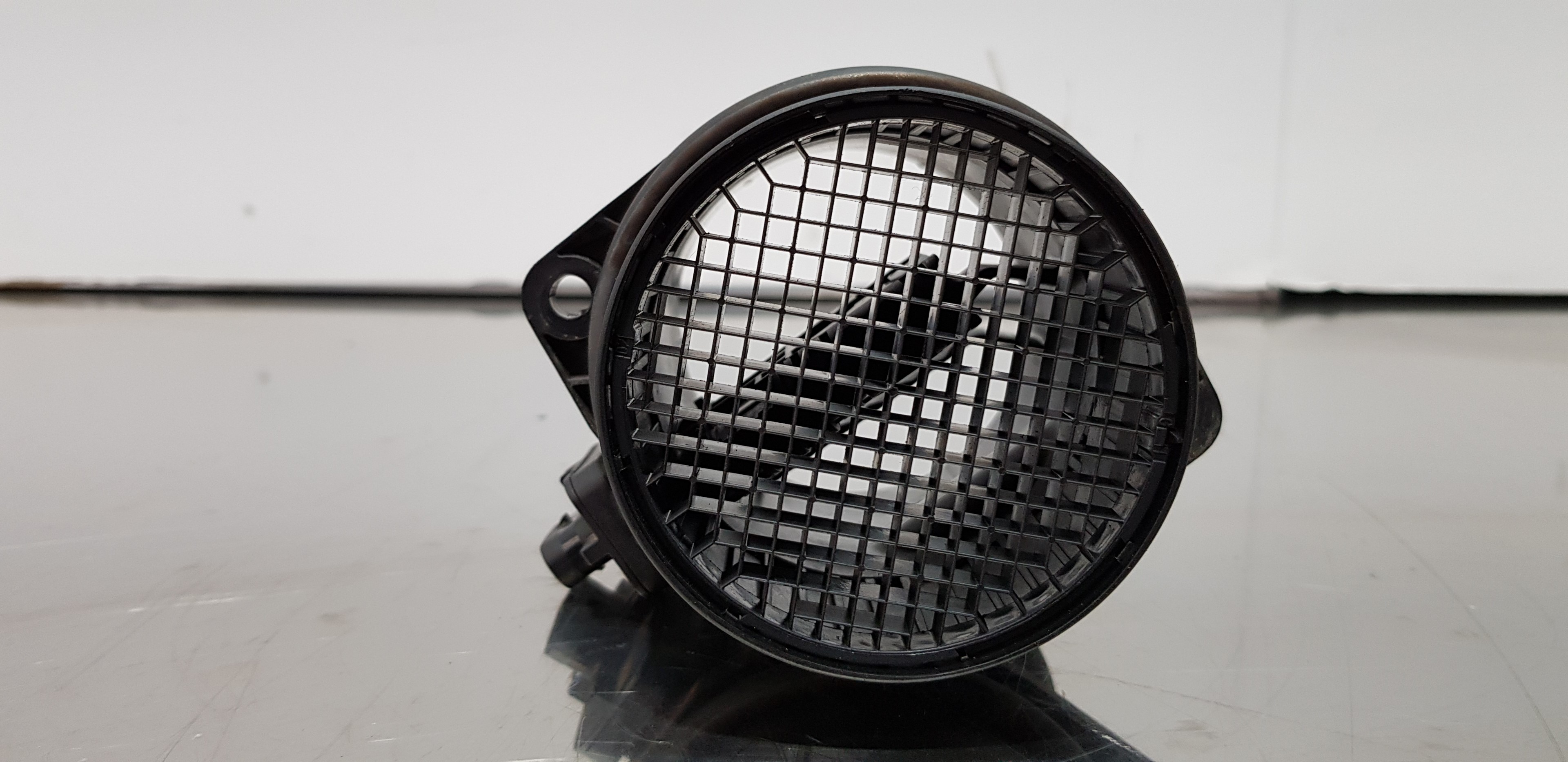 Mass air flow sensor VW TRANSPORTER T6 Van (SGA, SGH, SHA, SHH) 2.0 TDI