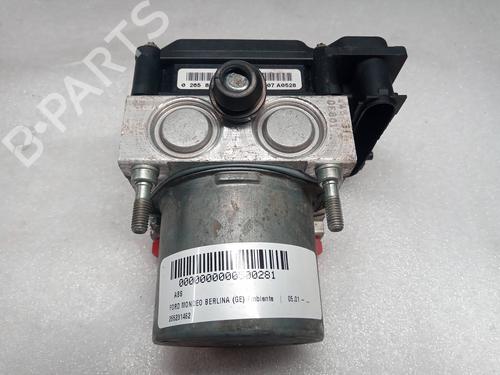 Used ABS pump FORD MONDEO III (B5Y) 2.0 TDCi (130 hp) 17950507