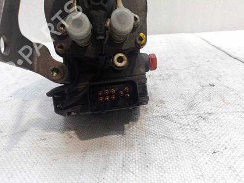Used Injection pump Injection pump OPEL VECTRA B Hatchback (J96) [1995-2003] 33427198 33427198