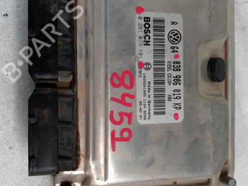 Used Engine control unit (ECU) SEAT LEON (1M1) 1.9 TDI (100 hp) 23239996