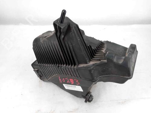 Used Air filter box NISSAN NV200 / EVALIA Bus 1.5 dCi 90 (M20, M20M) (90 hp) 30557305