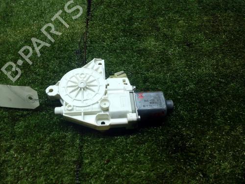 Portierruitmotor linksachter MERCEDES-BENZ M-CLASS (W164) ML 320 CDI 4-matic (164.122) (224 hp) 8368695
