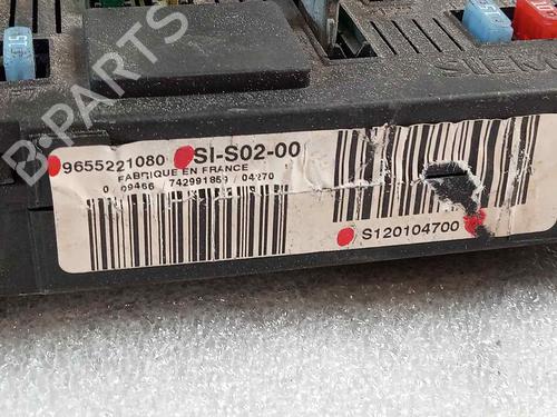 Fuse box PEUGEOT 407 (6D_)  | BP26139163E1
